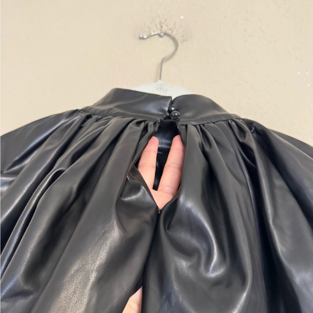 AKIRA Masterpiece Black Faux Leather Puff Sleeve Top Size L/XL Unique Artsy - Picture 12 of 16
